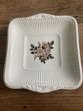 Vierkant wedgwood schaaltje