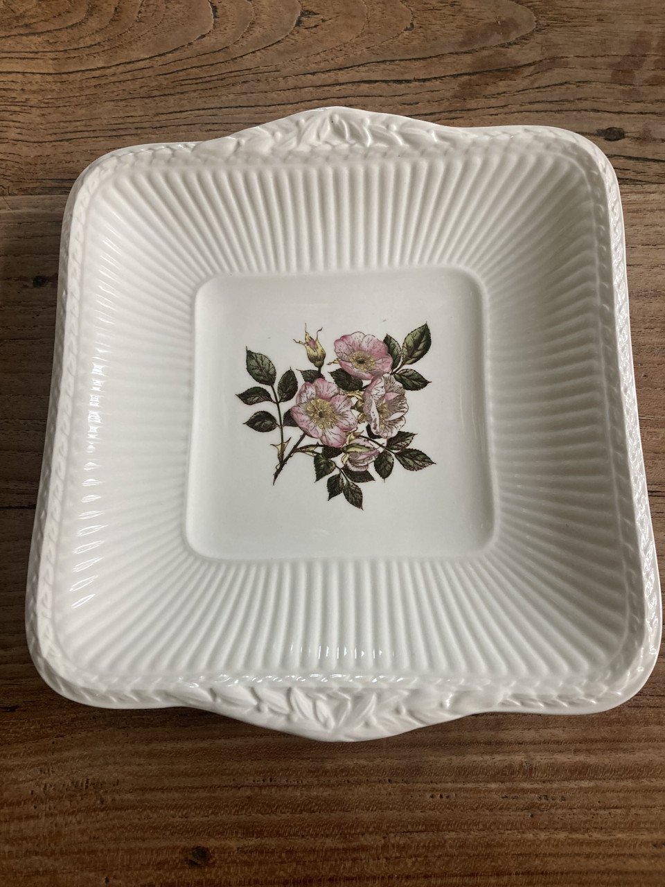 Vierkant wedgwood schaaltje