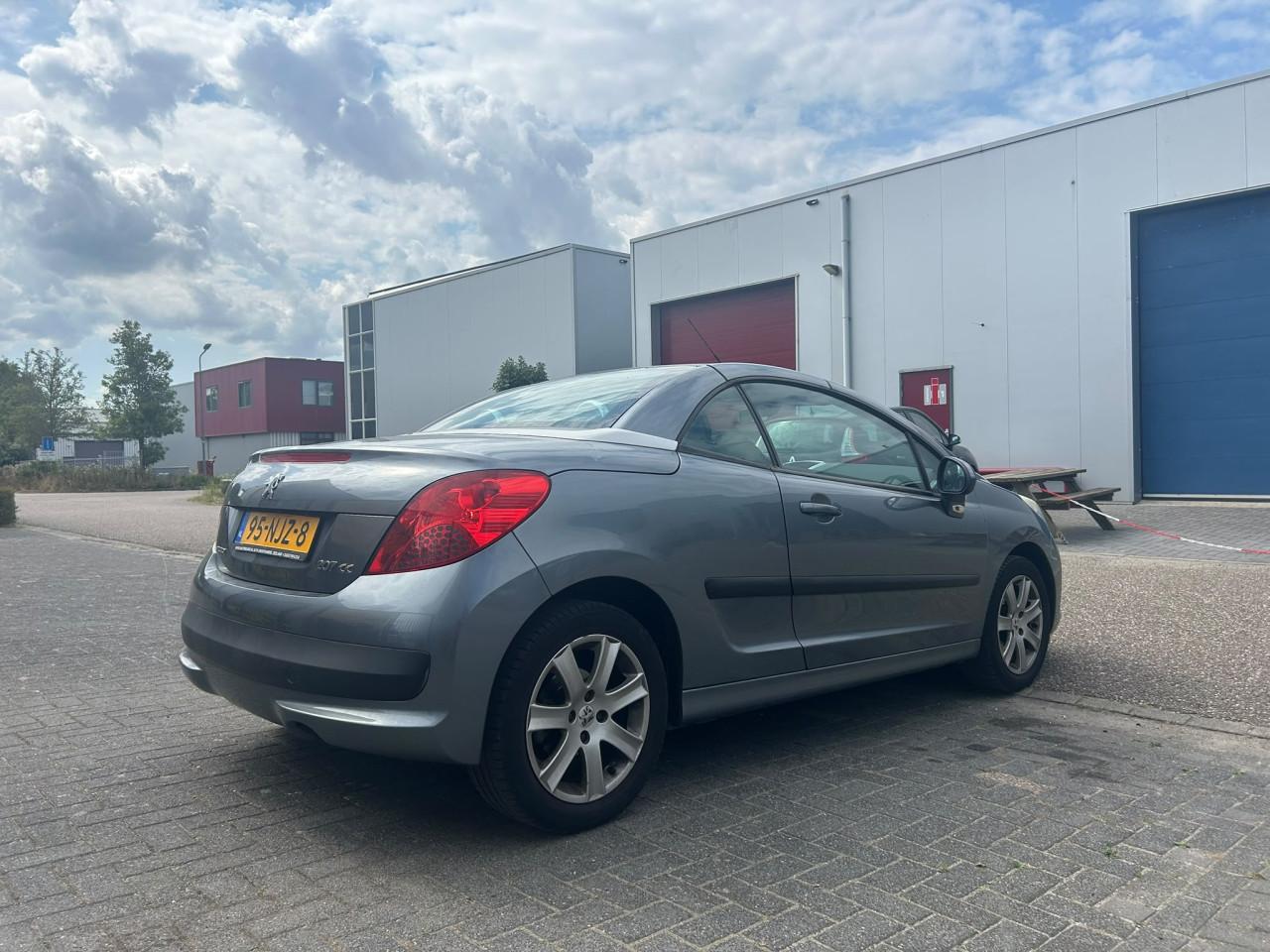 Peugeot 207 CC 1.6 VTi Leuke Goedkope en Kleine Cabrio!
