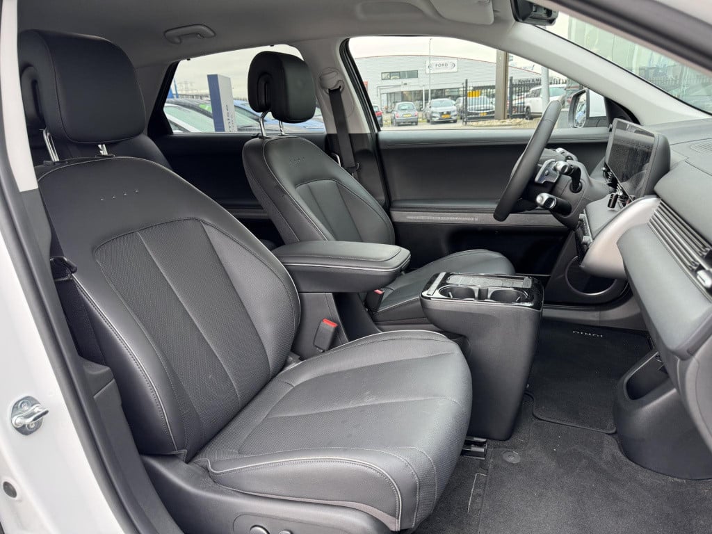 Hyundai Ioniq 5 connect+ 84 kwh 20'' velgen + afneembare trekhaak!