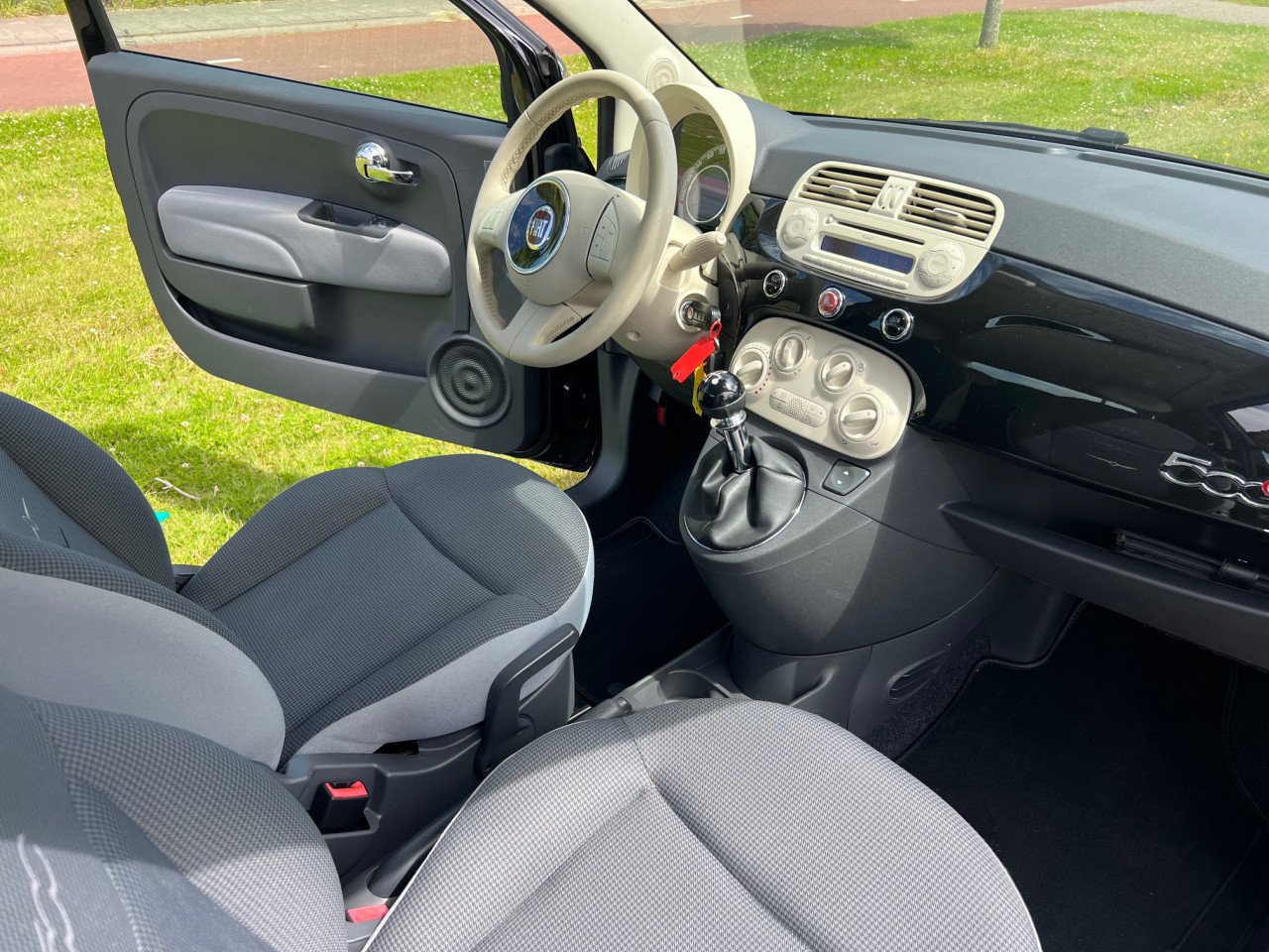 Topstaat; Fiat 500 Cabrio uit 2015 met slechts 78.000 km