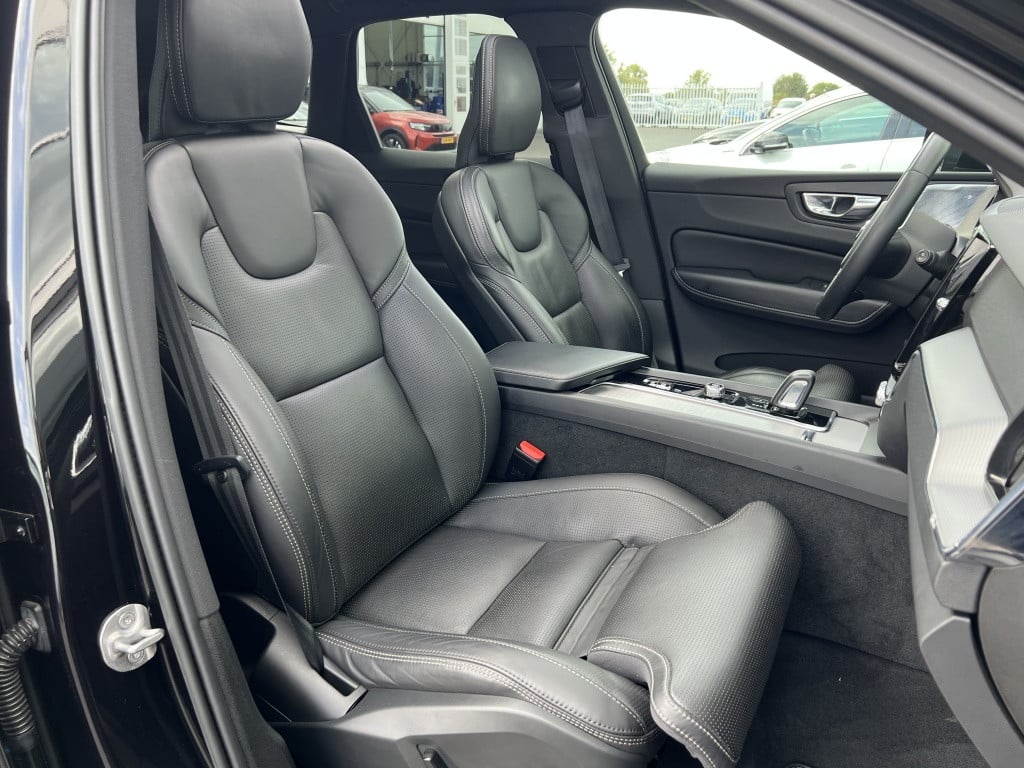 Volvo XC60 t8 455pk recharge ultra dark r-design| full options !