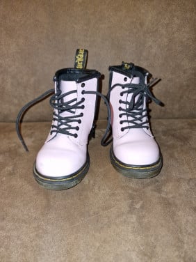 Dr martens roze maat 23