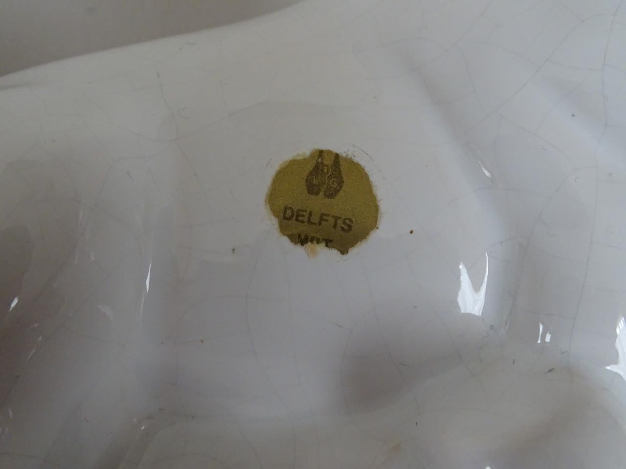 Vintage Delfts Wit plateel Beeld Liggend Paard keramiek