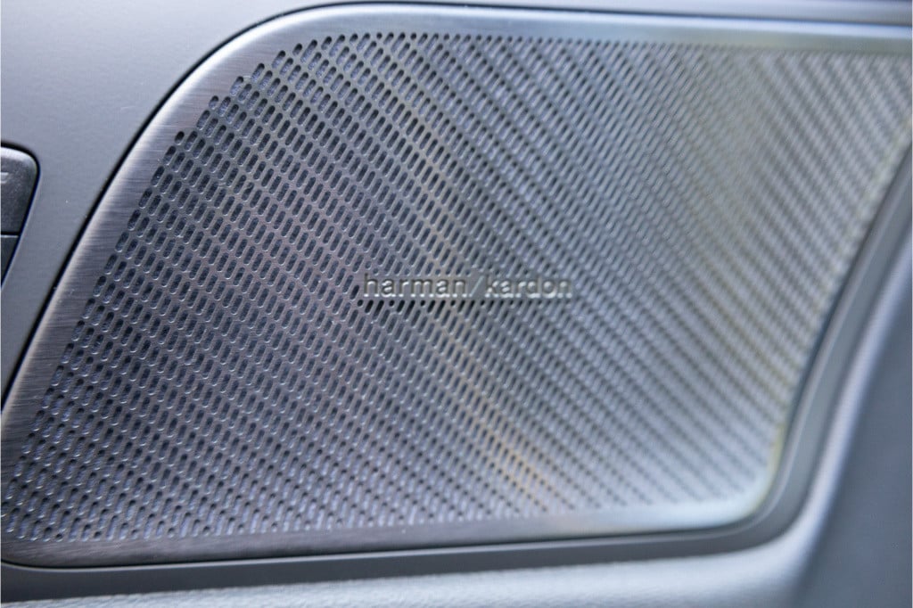 Volvo V60 2.0 t6 plug-in hybrid awd plus dark ✅h&kaudio✅pano✅fullled✅leder
