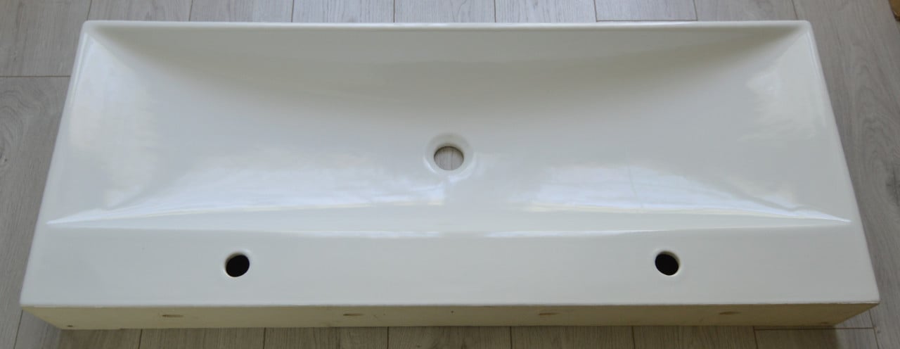 Sphinx (grote keramieke wastafel) + 2x wastafelmengkranen