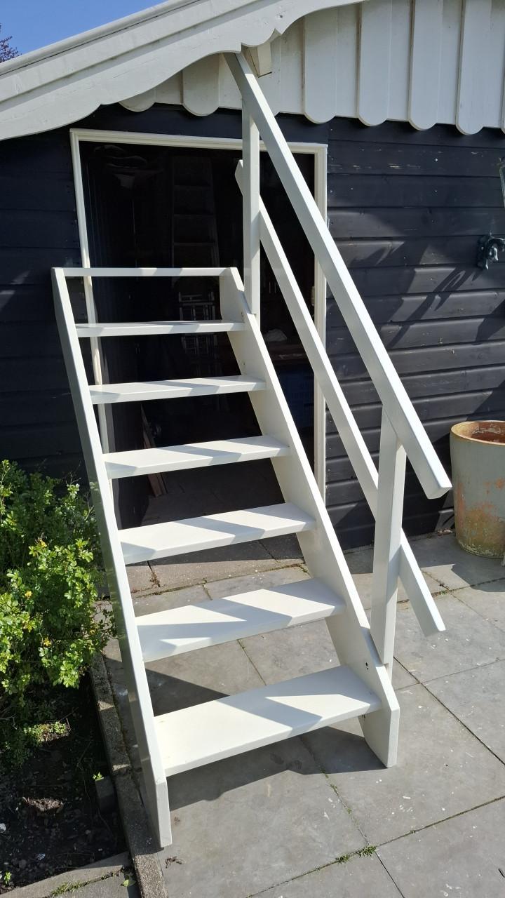 Hard houten trap Strandhuis