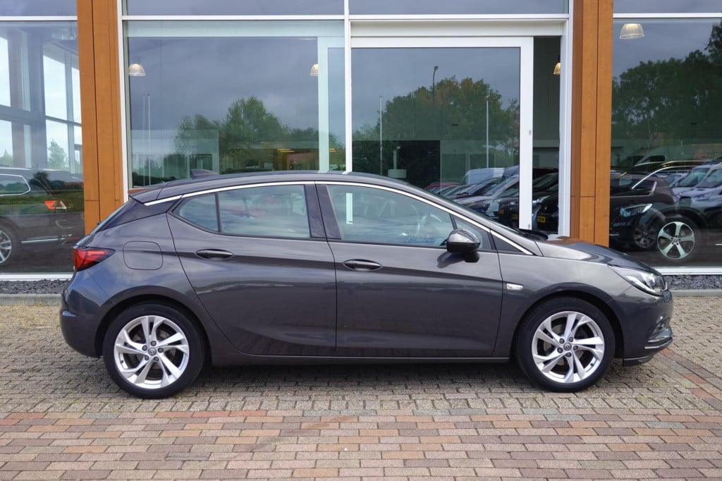 Opel Astra 1.4 innovation