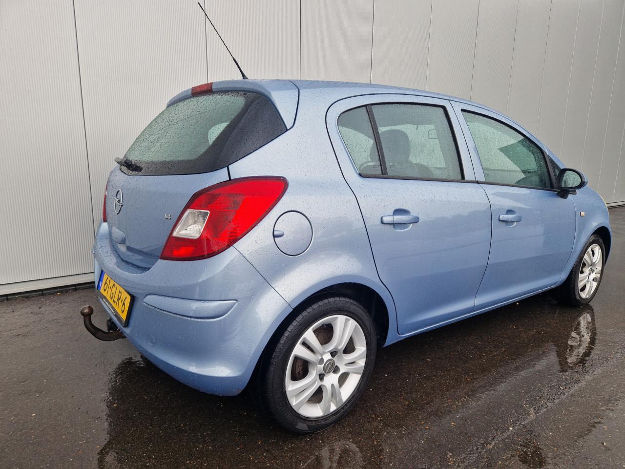 Opel Corsa 1.4-16V Enjoy