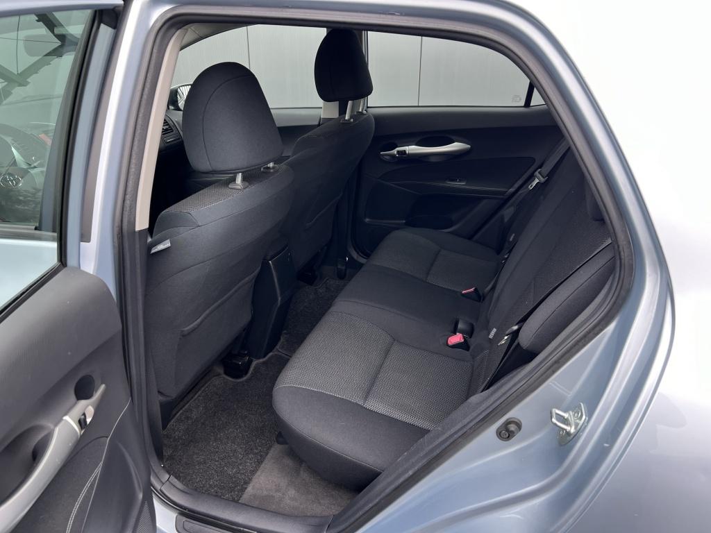 Toyota Auris 1.8 full hybrid asp.