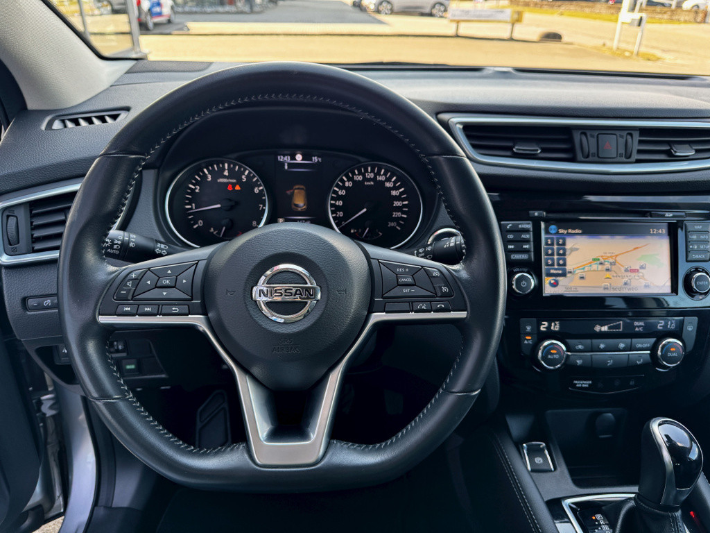 Nissan Qashqai 1.2 n-connecta panorama dak