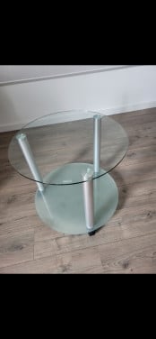 Ronde glazen (bijzet) tafel