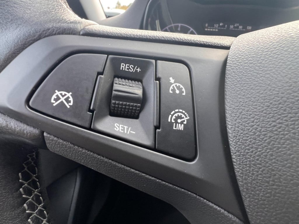 Opel Corsa 1.4 120 jaar edition, carplay, trekhaak enz. enz...