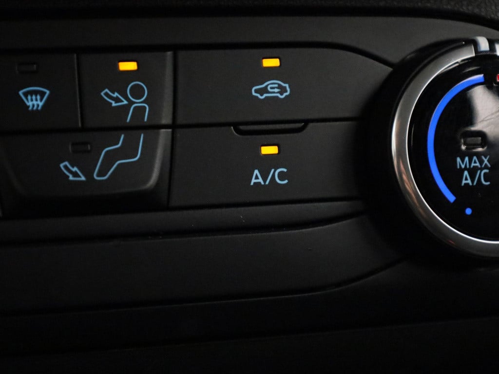 Ford Fiesta 1.1 trend | parkeer sensoren | airco | dab | bluetooth