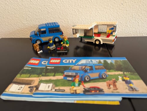 LEGO City Busje & caravan 60117
