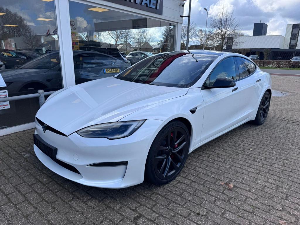Tesla Model S plaid awd