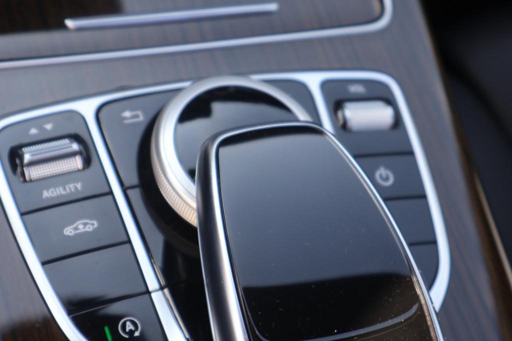 Mercedes-Benz C-Klasse 180 ambition l amg l panoromadak l luchtvering airma