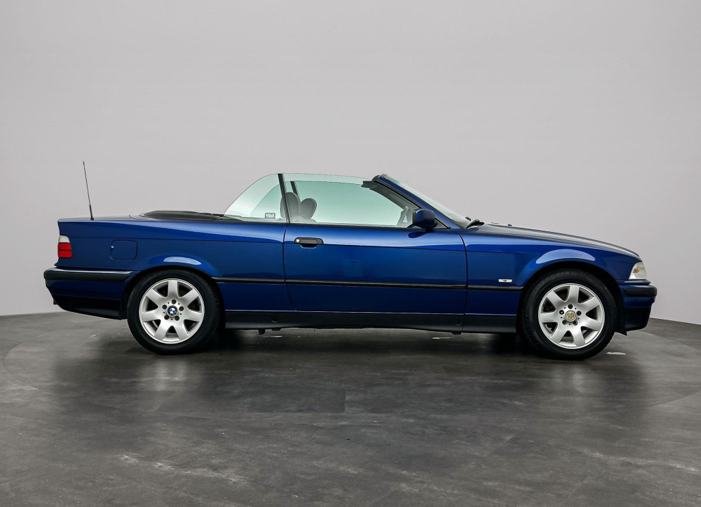 BMW 3-serie cabrio 318i executive