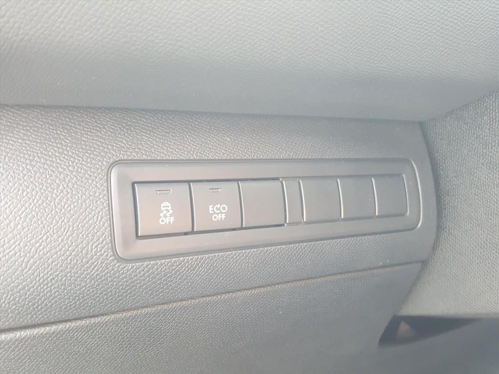 Peugeot 308 gt 1.6 turbo-205pk navigatie | full-led | alcantara | trekhaak 