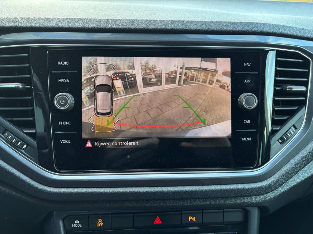 Volkswagen T-roc 1.5 tsi 150pk sport 6 hand|camera|carplay|led|rijklaarprij