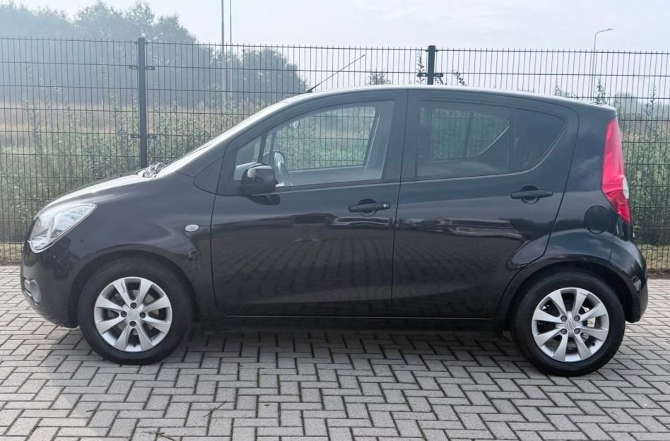 Opel Agila Berlín 1.0 jaar 2015