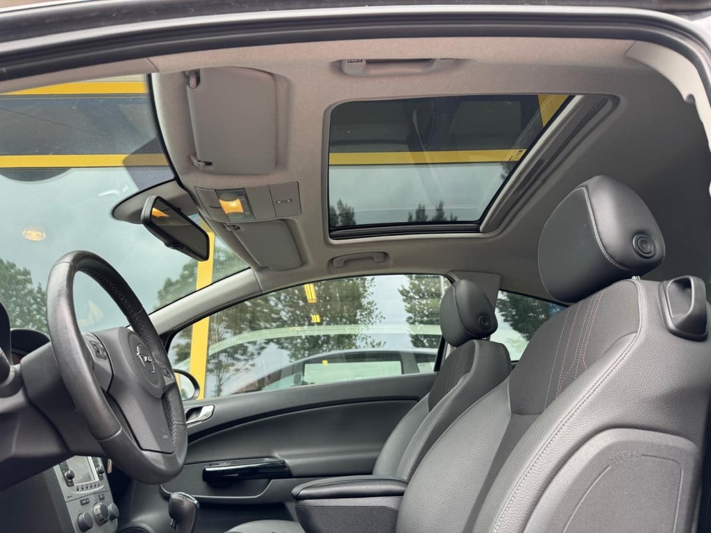 Opel Corsa 1.6-16v t color edit