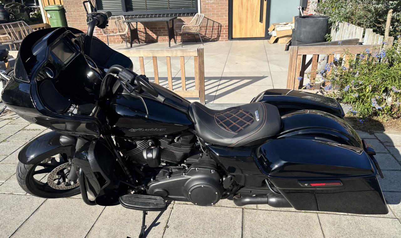 Harley davidson road glide  2020