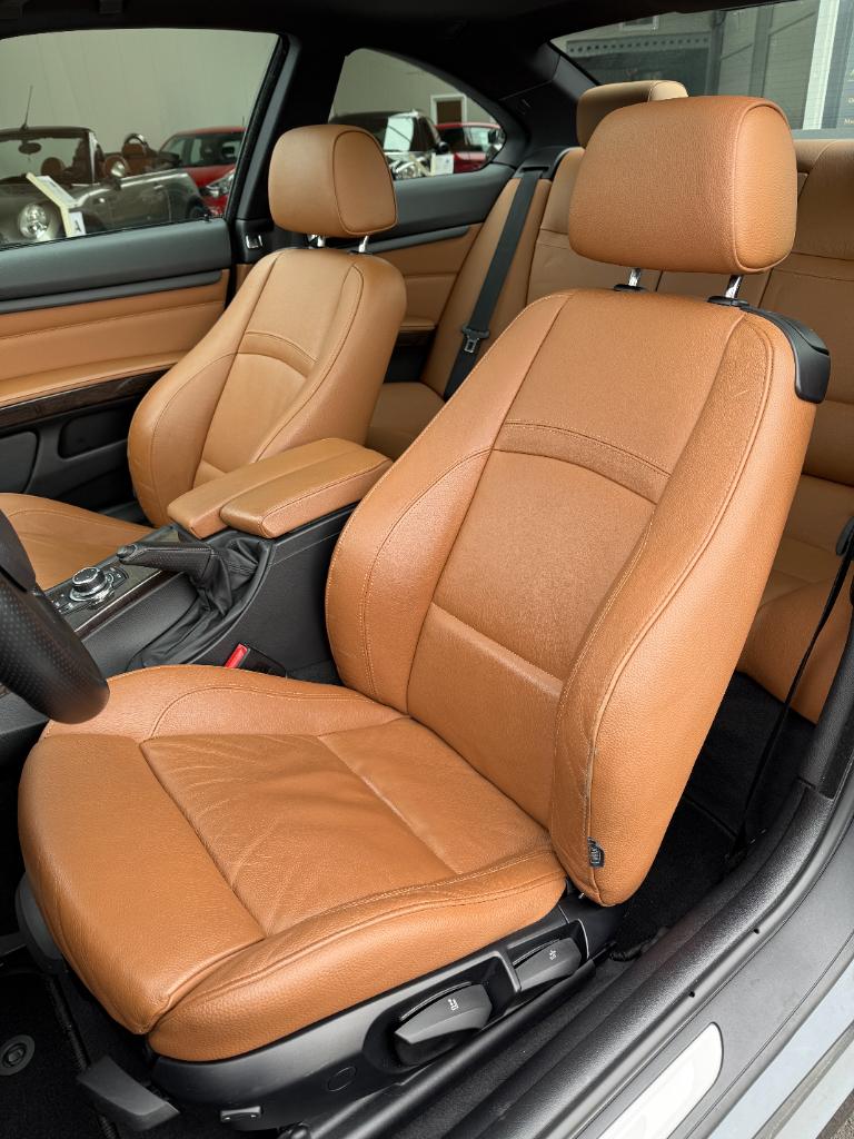 BMW 3-serie e92 320i corporate lease mineralgrey edition