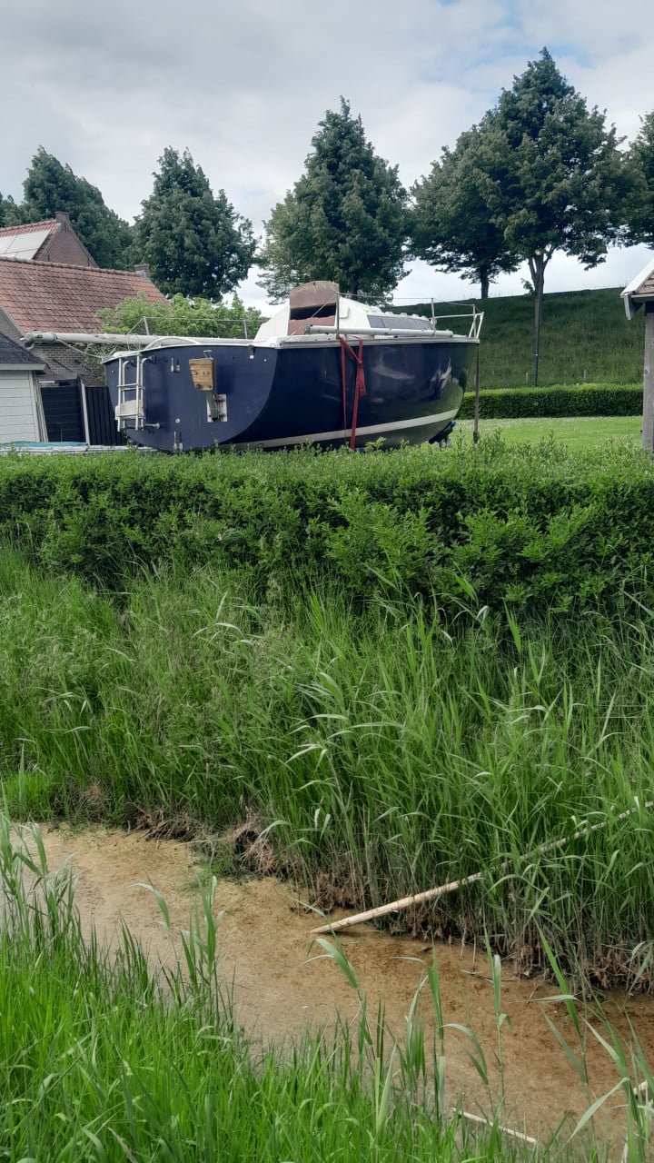Zeilboot met trailer