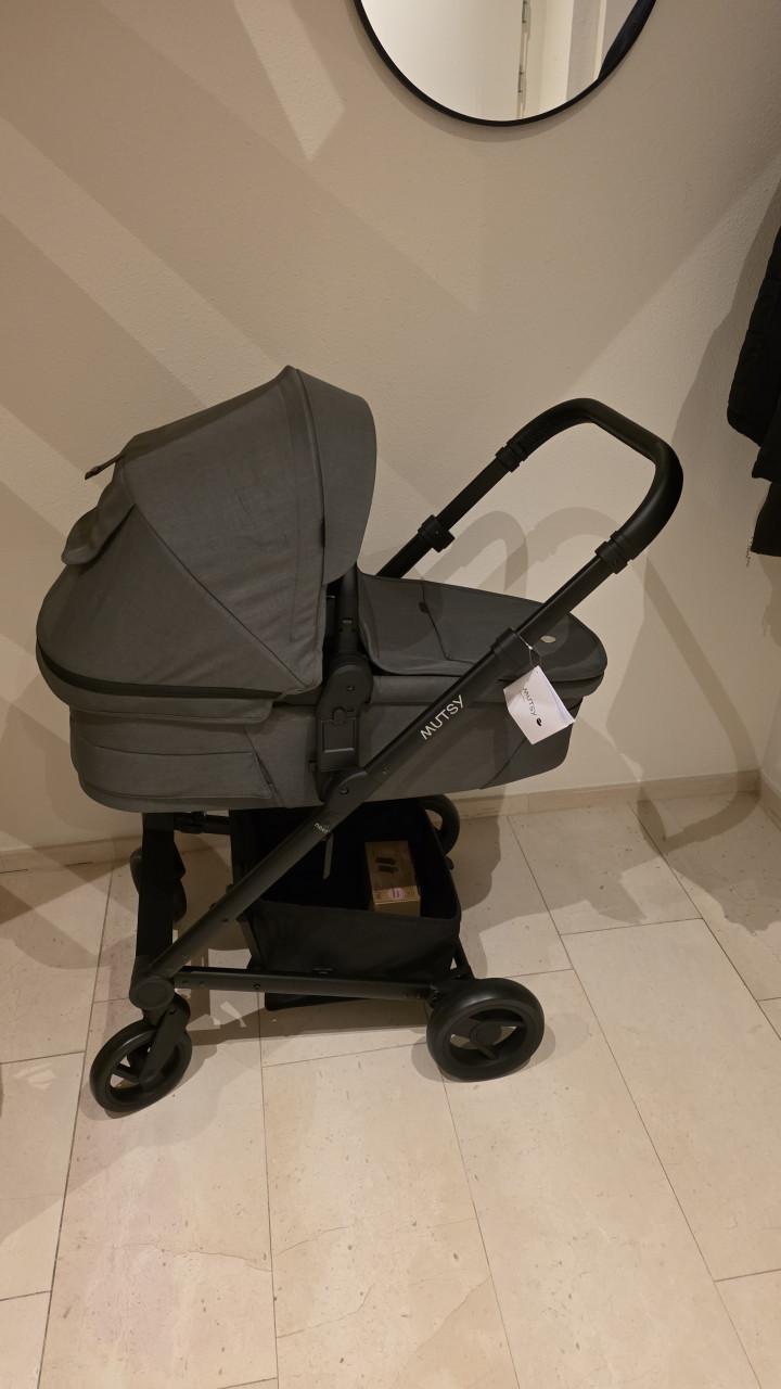 Mutsy kinderwagen NIEUW IN DOOS