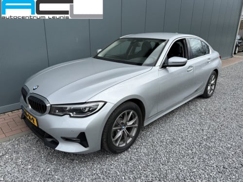 BMW 3-serie 320i automaat high executive sedan