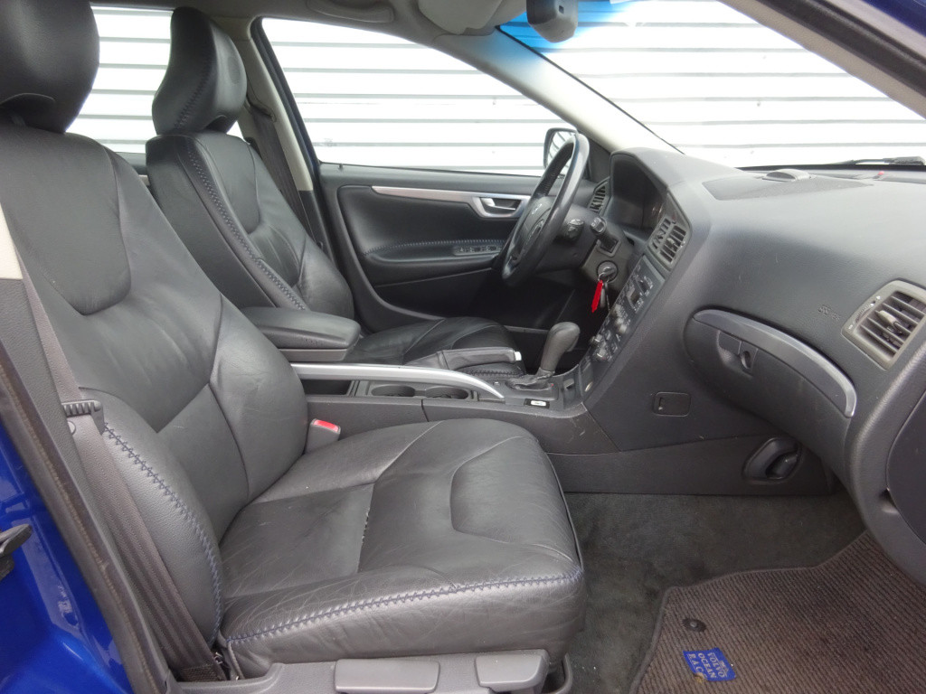 Volvo V70 cross country 2.4 t geartr. comf. 4wd automaat airco / stoelverw.