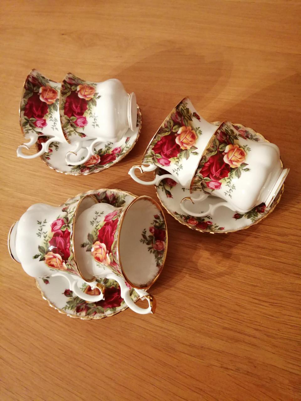 Koffiekop- en schotels Royal Albert