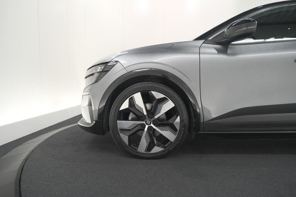 Renault Megane E-tech ev40 boost charge techno | 1 fase | soh 95,5% | camer