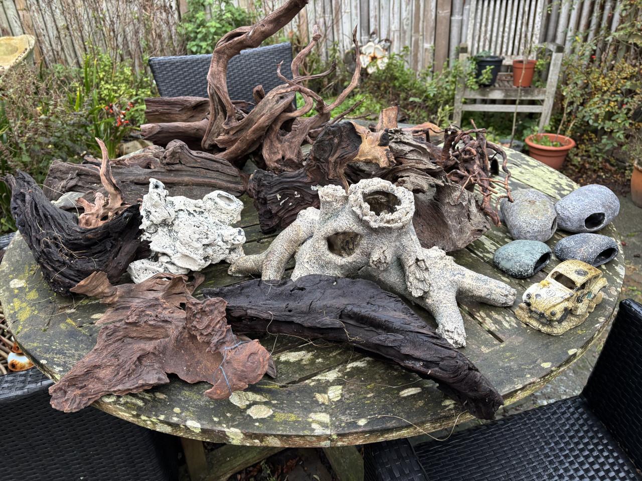 Diverse aquariumspullen /benodigdheden