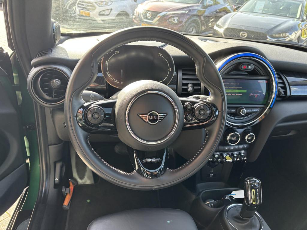Mini Electric yours 33 kwh soh 97%