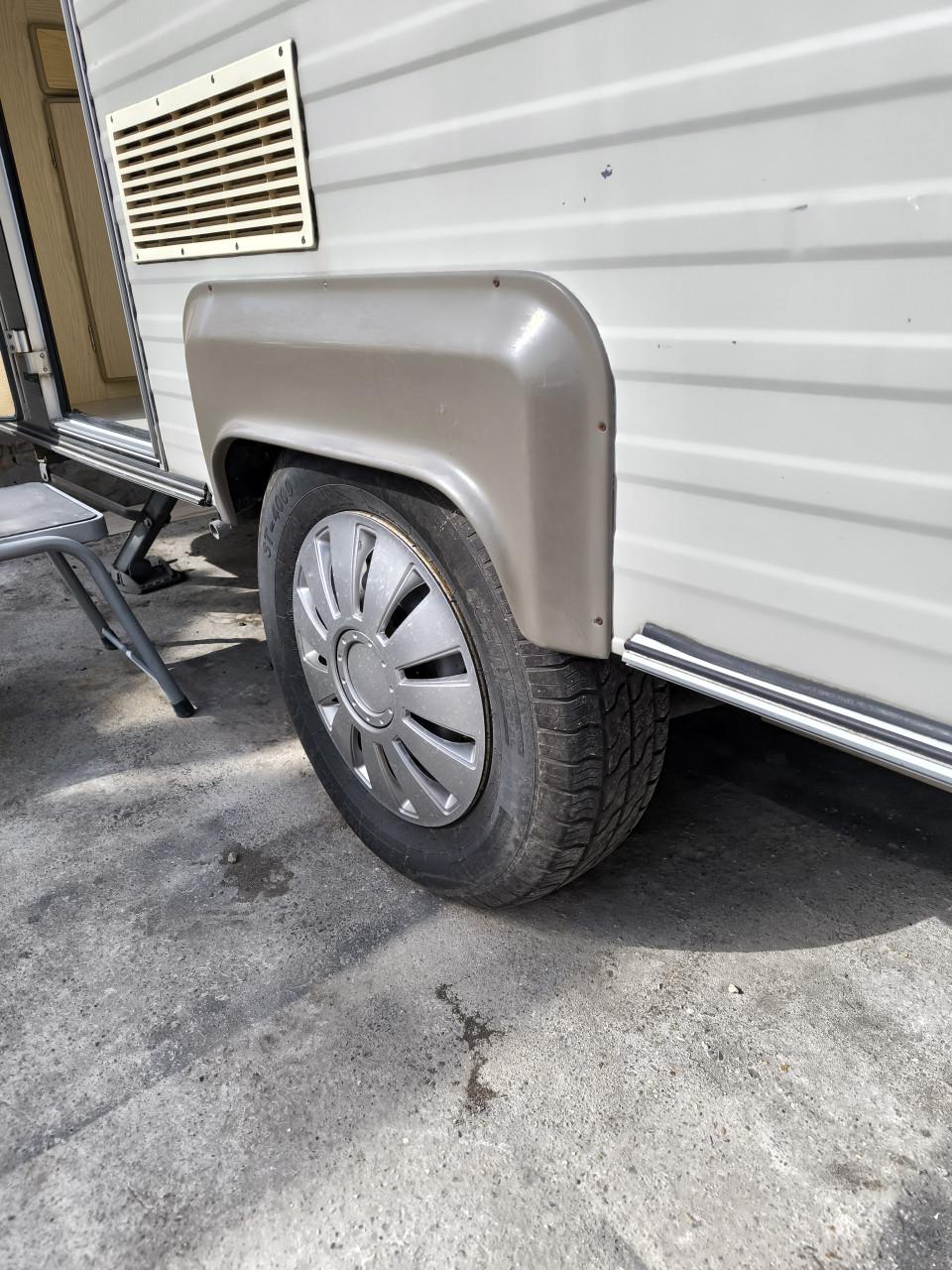 AVENTO ROYAL 395 TL LUXE met kenteken