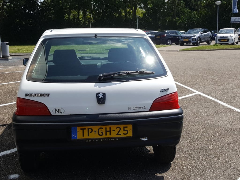 Peugeot 106 1.0 sketch