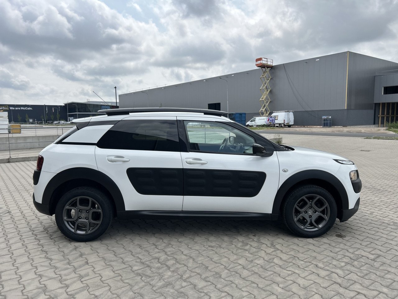 Citroen C4 Cactus 1.2 VTi Shine/CRUISE CONTR/GARANTIE/APK/