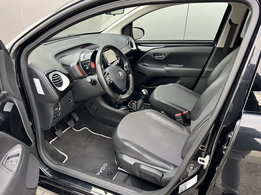 Toyota Aygo 1.0 vvt-i x-joy