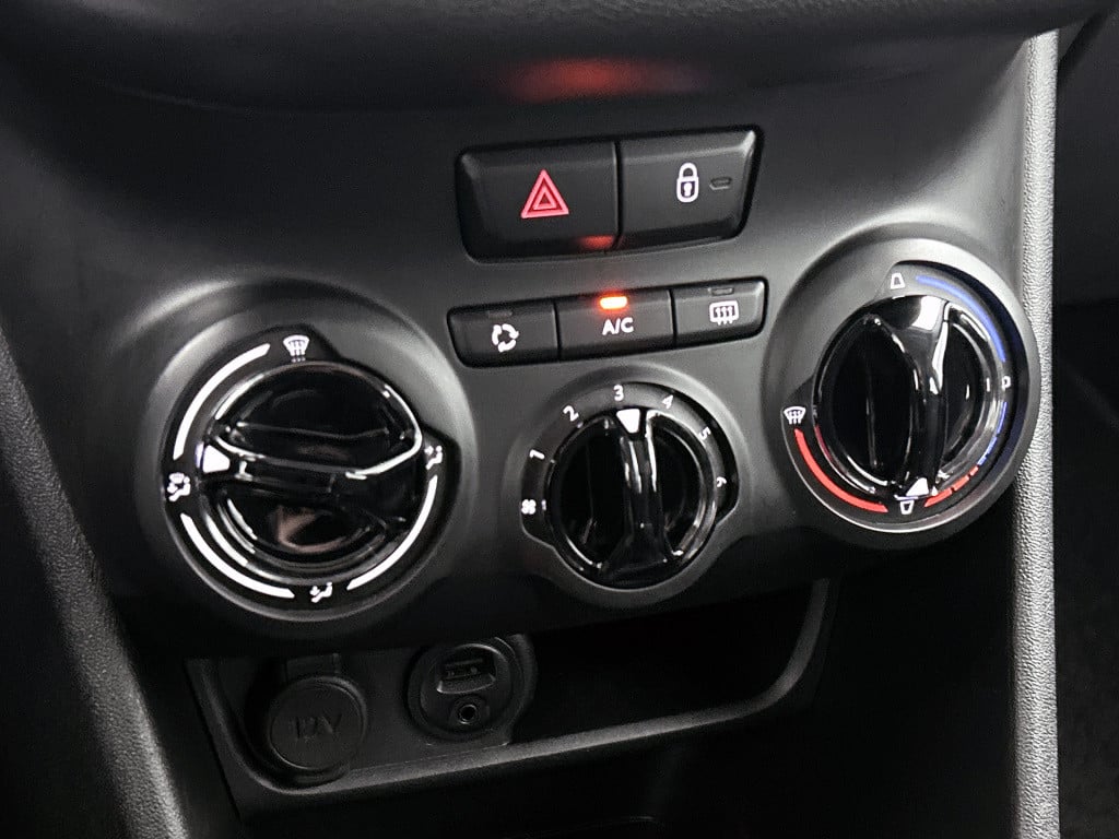 Peugeot 208 1.2 puretech blue lion | rijklaar |