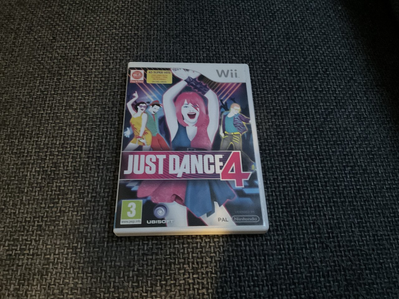 Nintendo Wii + toebehoren en spellen.