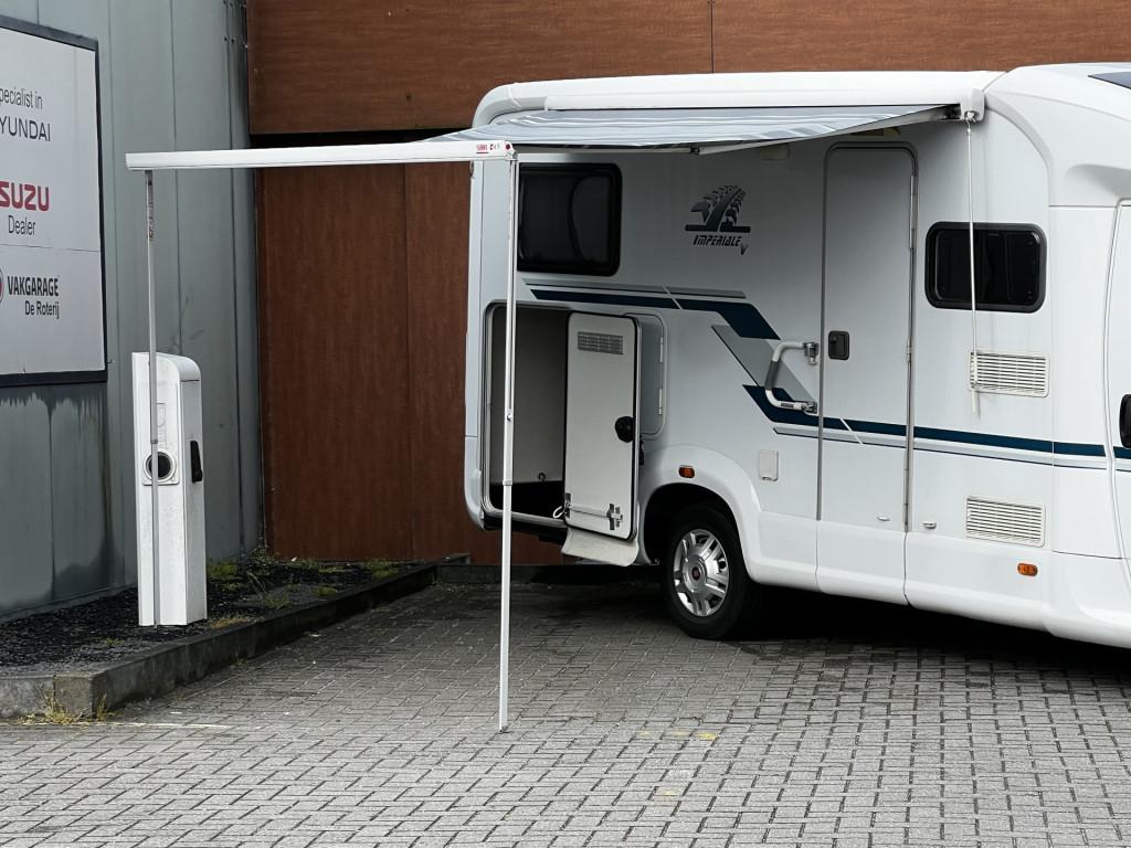 Fiat Ducato weinsberg 2.3 jtd r49 x250/2 | camera | luifel | grote garage |
