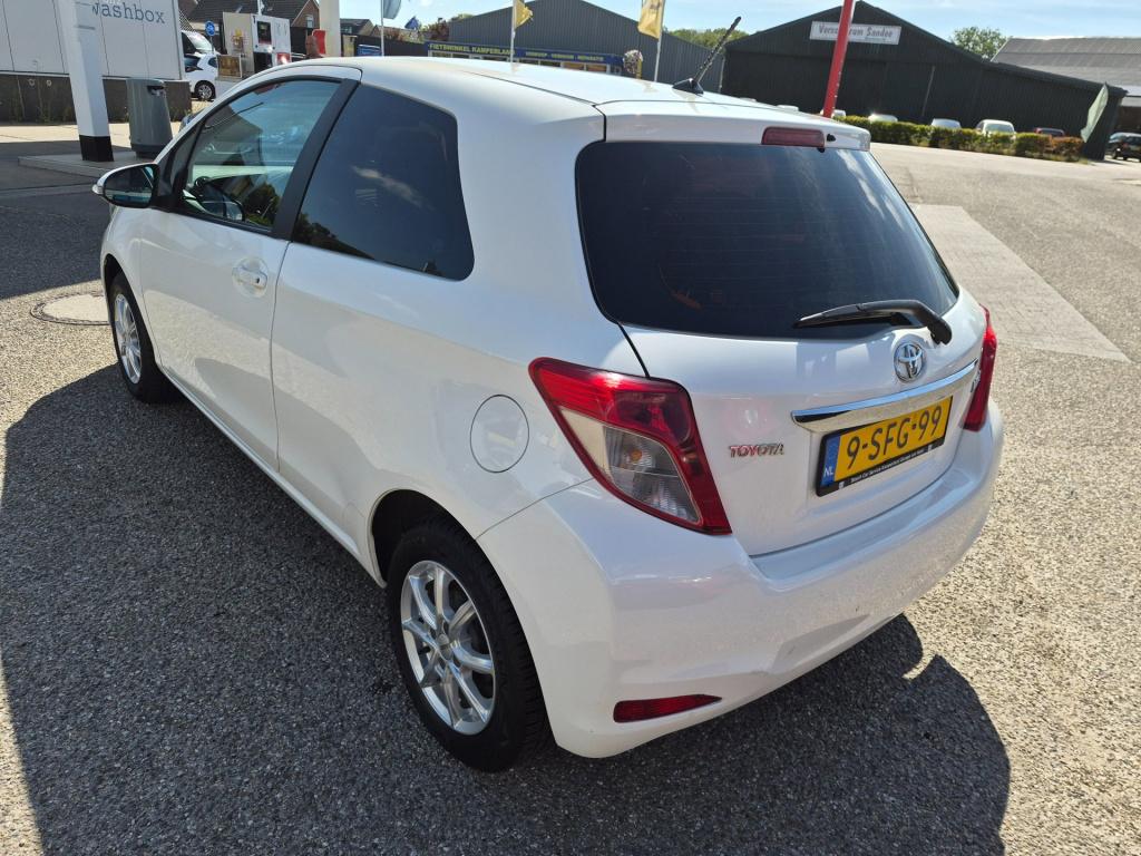 Toyota Yaris 1.0 vvt-i aspiration