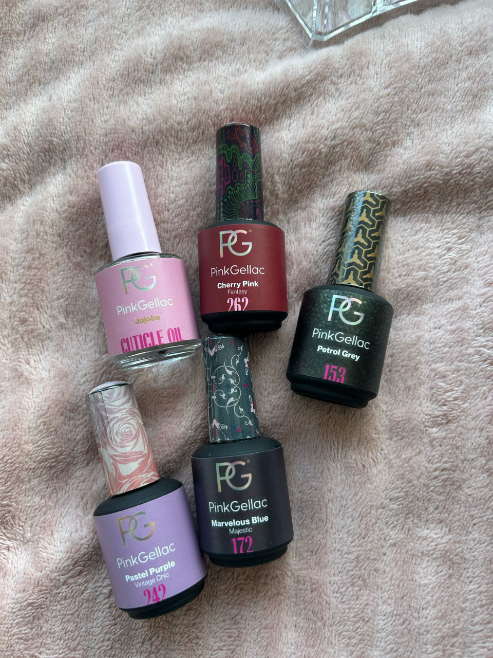 Pink gellac