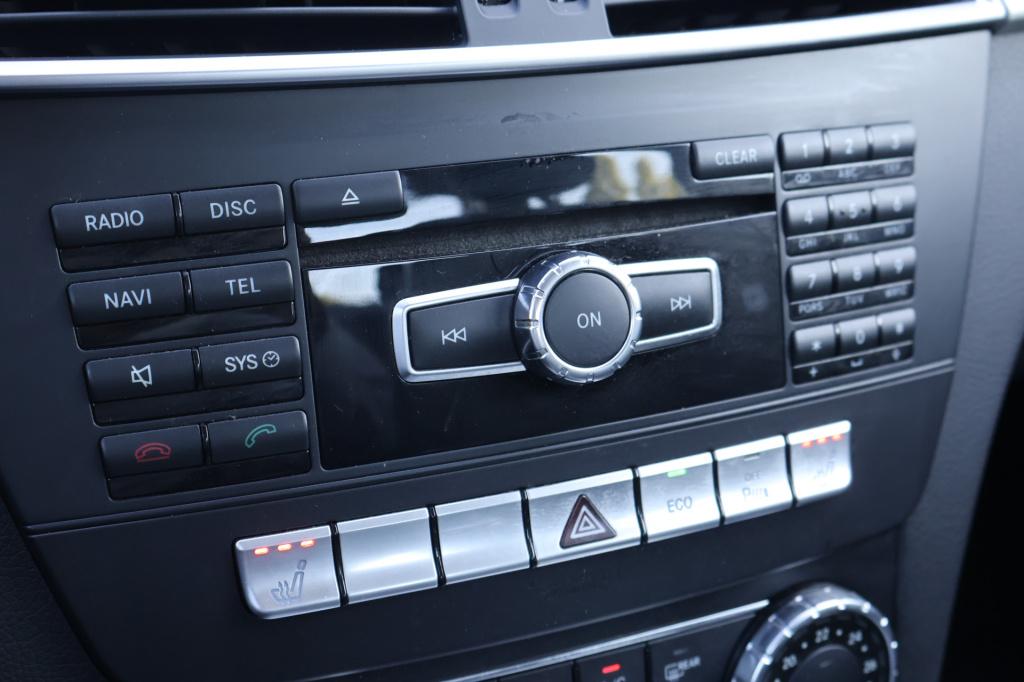 Mercedes-Benz C-Klasse 180 prestige avantgarde i trekhaak i lederen bekledi