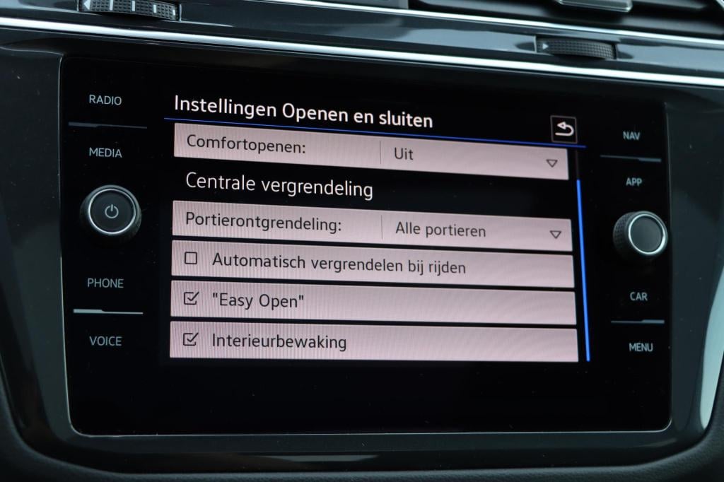 Volkswagen Tiguan 1.4 tsi ehybrid r-line business+ black style 245pk dsg6