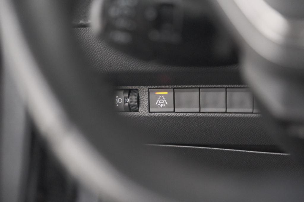 Peugeot 208 puretech 75 active pack | navigatie | parkeersensoren | apple c