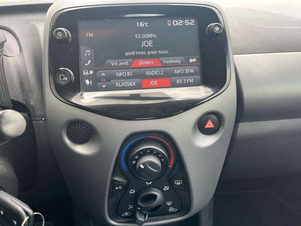 Toyota Aygo 1.0 vvt-i x-play limited | orig. nl | carplay | parkeercamera |