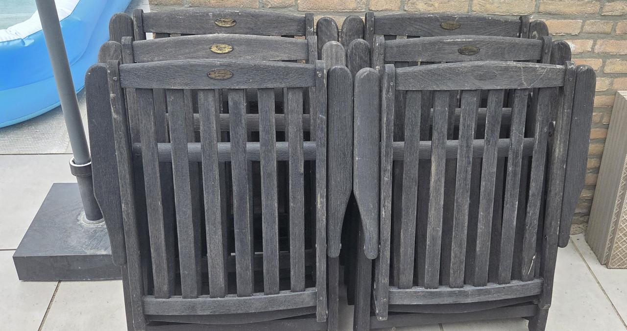 6 zware stevige houten tuinstoelen met bijbehorende kussens